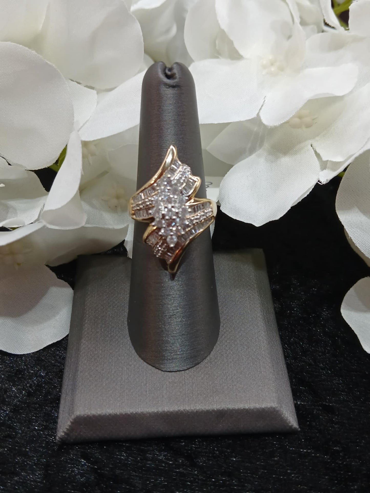 2.50 ct. Round and Baguette Cut Dinner Ring