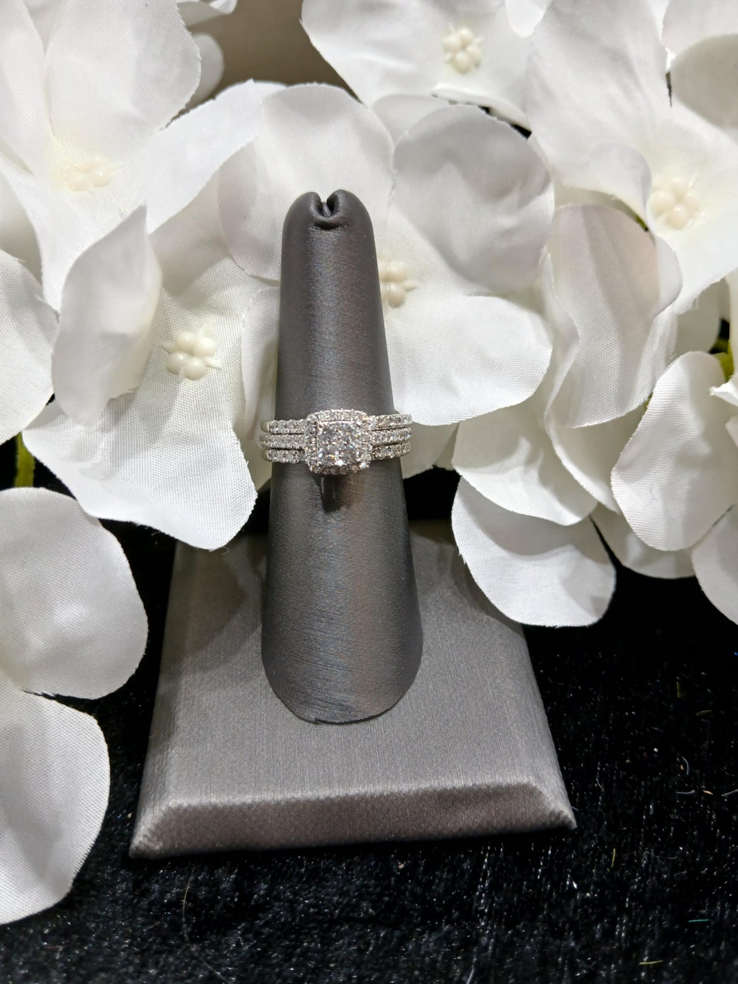 1.00 ct. Round Cut Engagement Ring