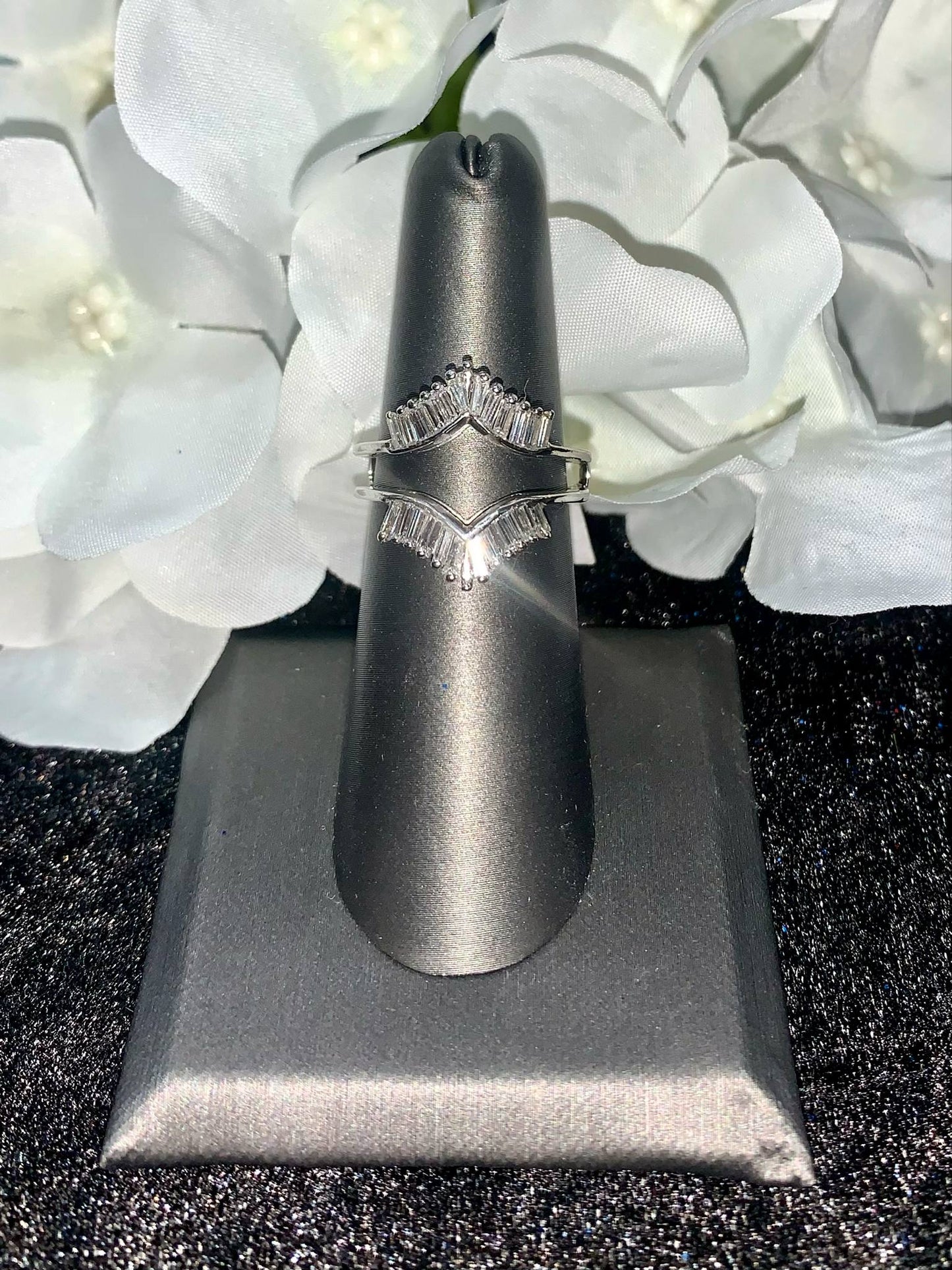 1.00 ct. Baguette Cut Diamond Engagement Ring Guard