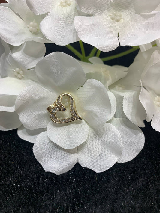 0.6 ct. Round Cut Heart Pendant