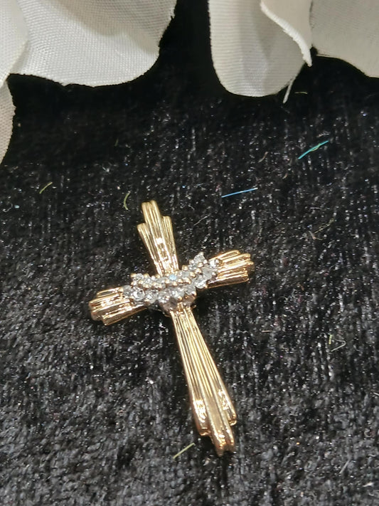 0.25 ct. Diamond Cross Pendent